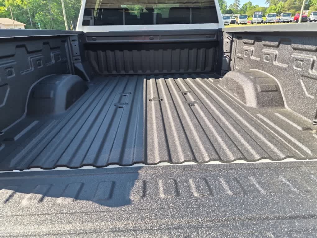 New 2026 Chevrolet Silverado 2500 Custom w/ Custom Value Package AWD/4WD image 32