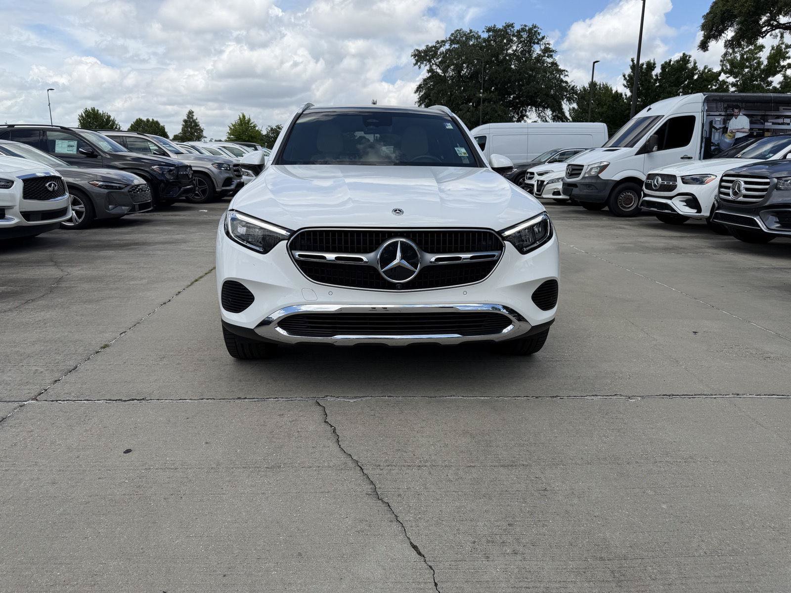 Certified 2026 Mercedes-Benz GLC 300 image 2