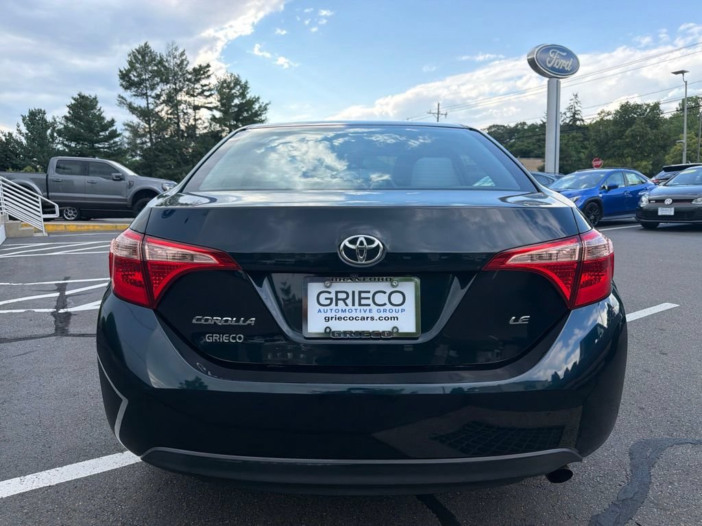Used 2017 Toyota Corolla LE w/ Carpet Mat Package (TMS) FWD image 4