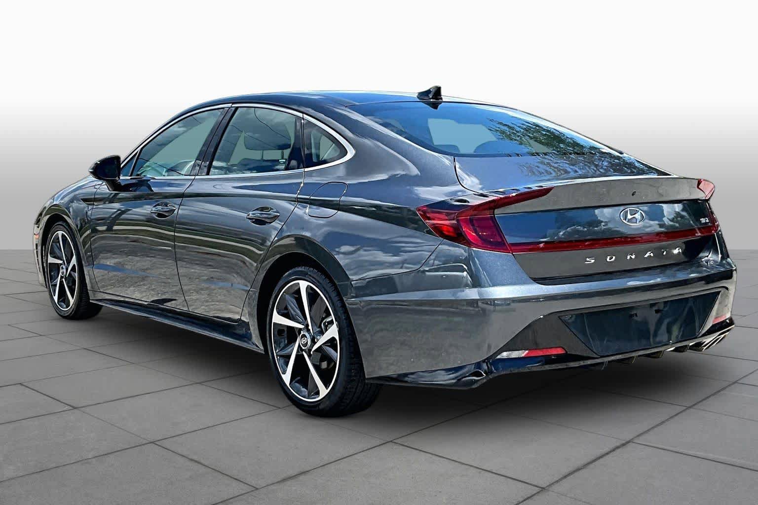 Used 2022 Hyundai Sonata SEL Plus w/ Cargo Package FWD image 12