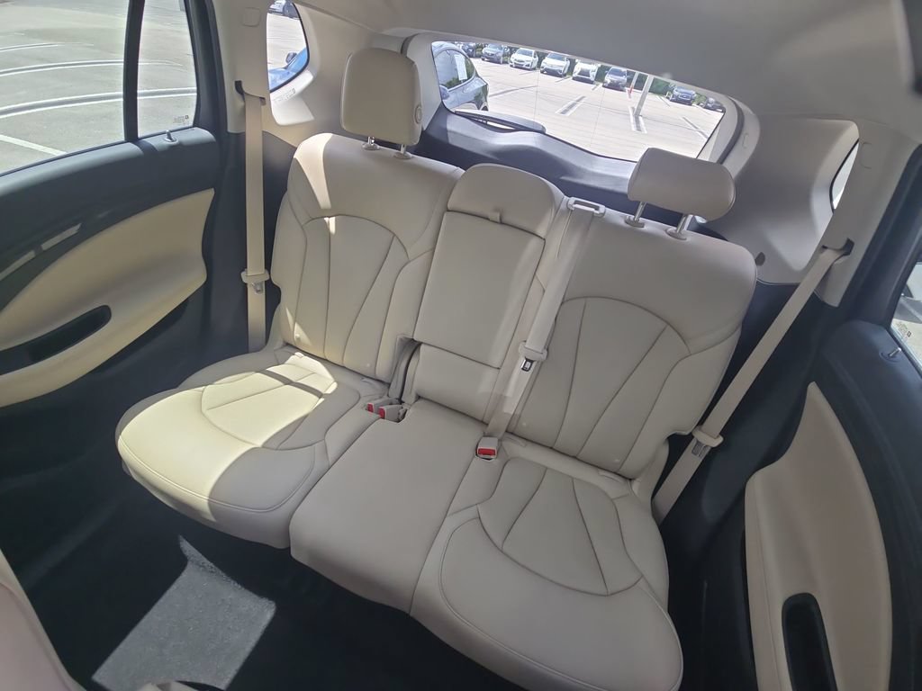 Used 2020 Buick Envision Essence FWD image 32