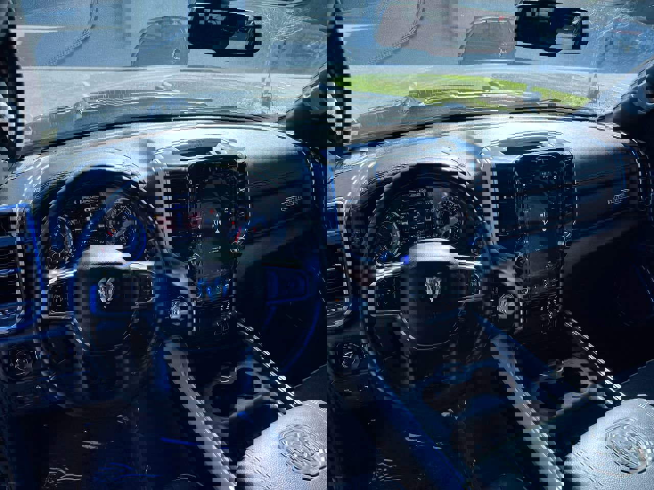 Used 2019 RAM 1500 Laramie image 28