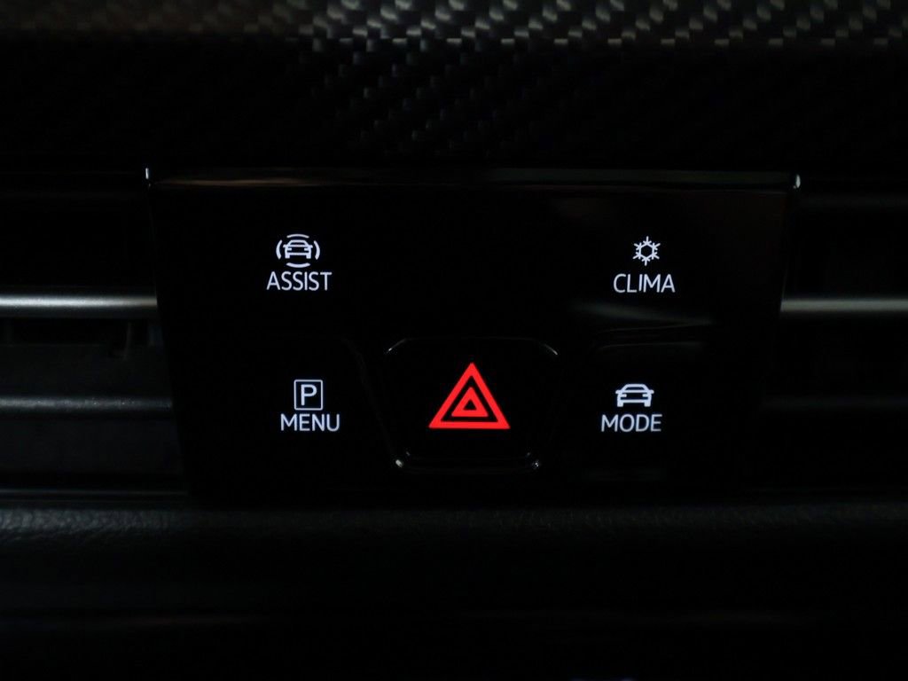 Used 2024 Volkswagen Golf R AWD/4WD image 53