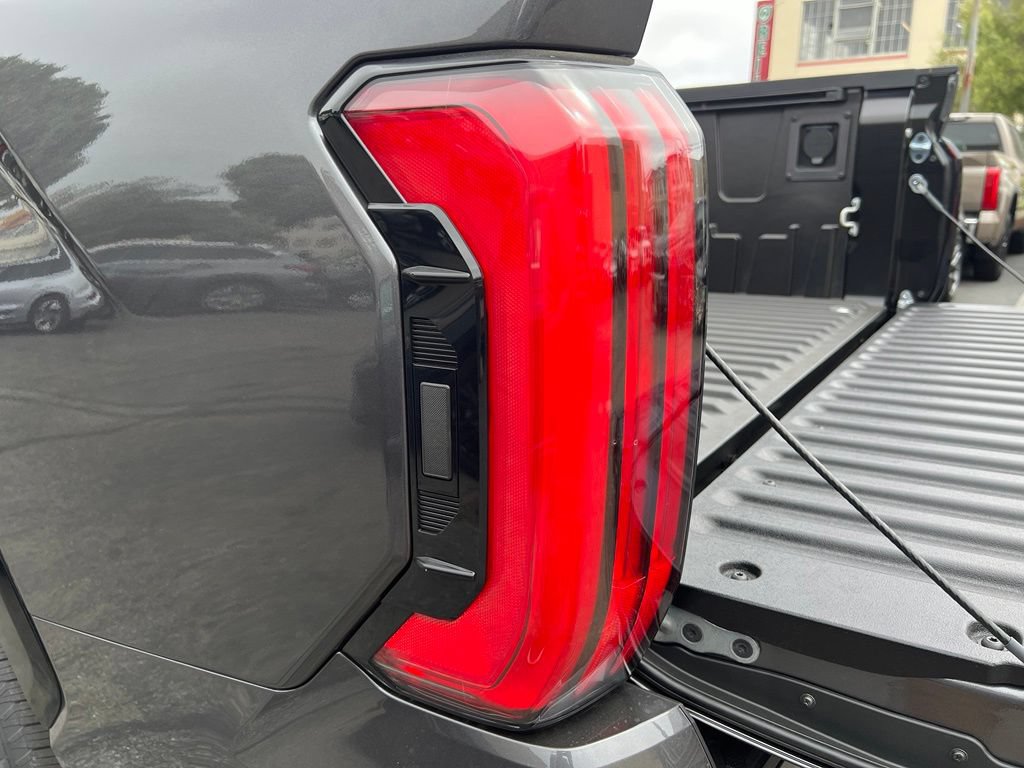 New 2026 Toyota Tundra Platinum AWD/4WD image 9