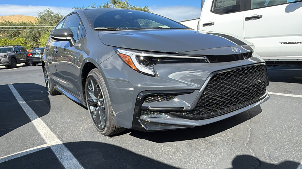 New 2026 Toyota Corolla SE FWD image 1