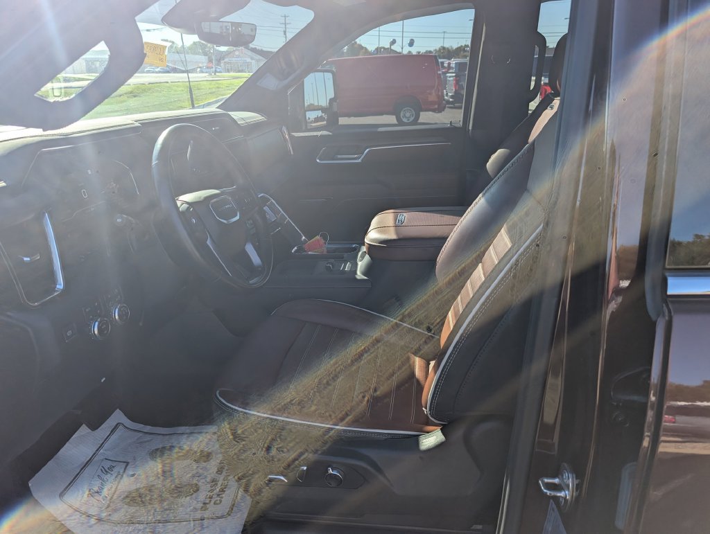 Used 2024 GMC Sierra 2500 Denali Ultimate AWD/4WD image 14