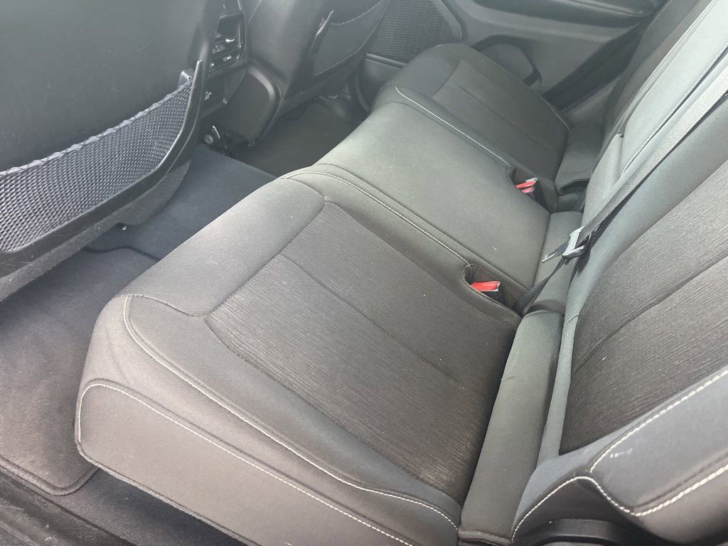 Used 2023 Jeep Grand Cherokee Laredo image 33