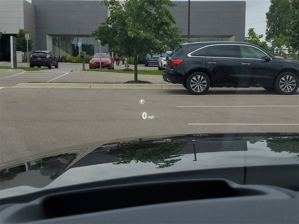 New 2025 Land Rover Discovery Dynamic SE image 13