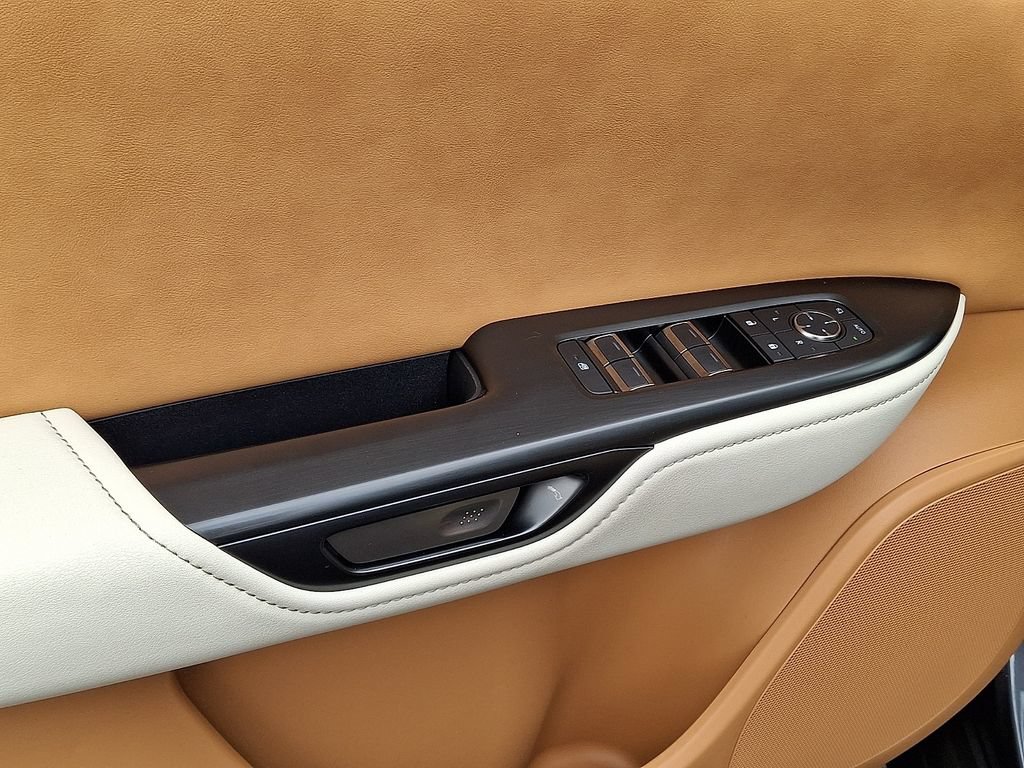 Certified 2026 Lexus RZ 450e AWD w/ Technology Package image 13
