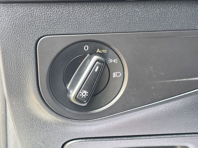 Used 2024 Volkswagen Tiguan S image 8