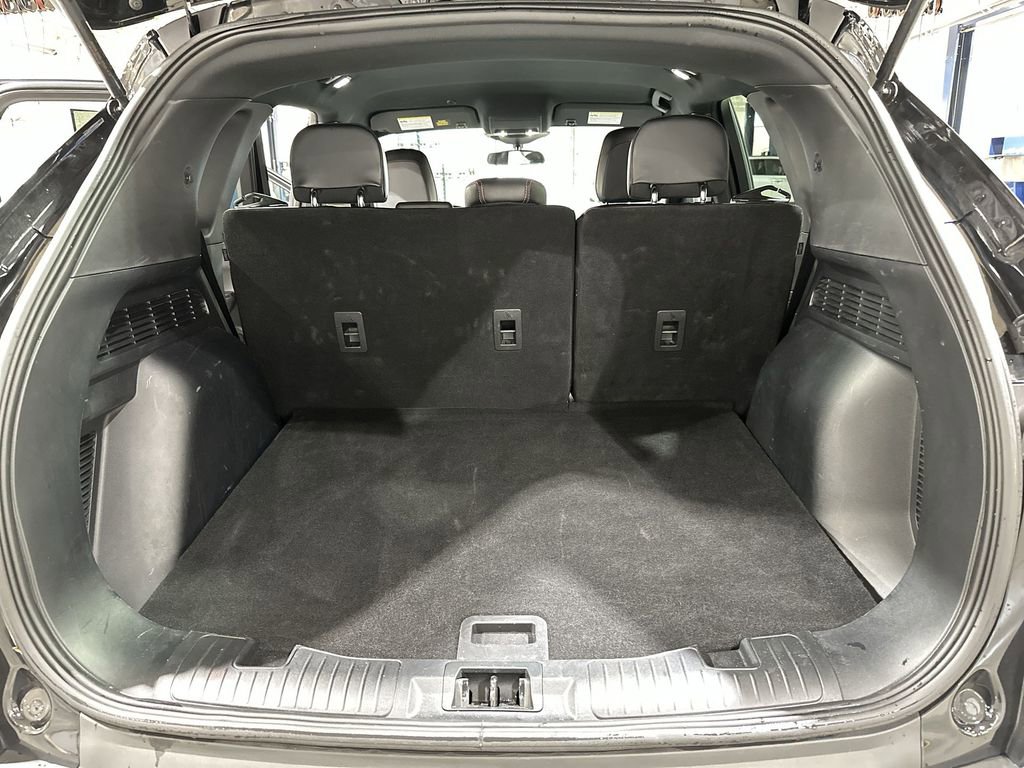 Used 2025 Ford Escape ST-Line image 19