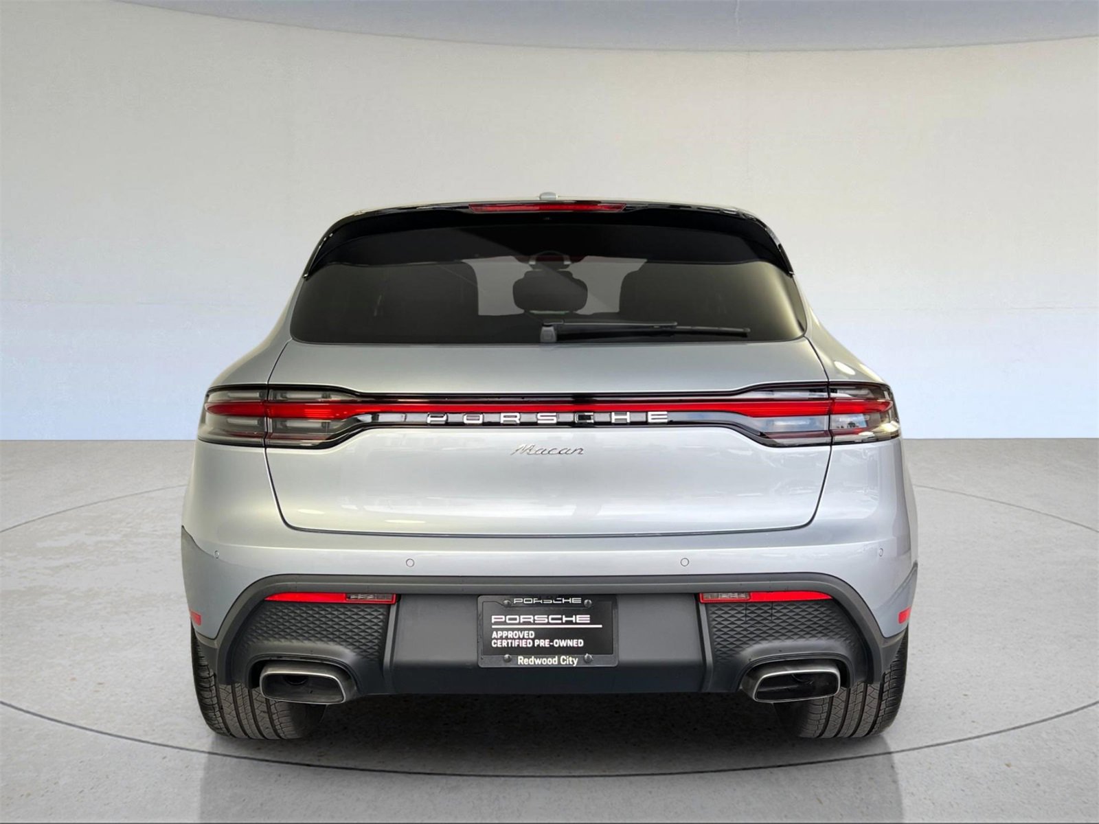 Used 2025 Porsche Macan image 7