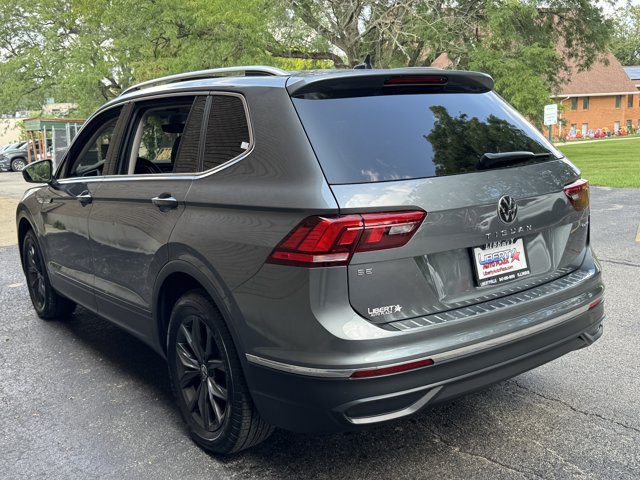 Used 2023 Volkswagen Tiguan SE w/ Panoramic Sunroof Package AWD/4WD image 20