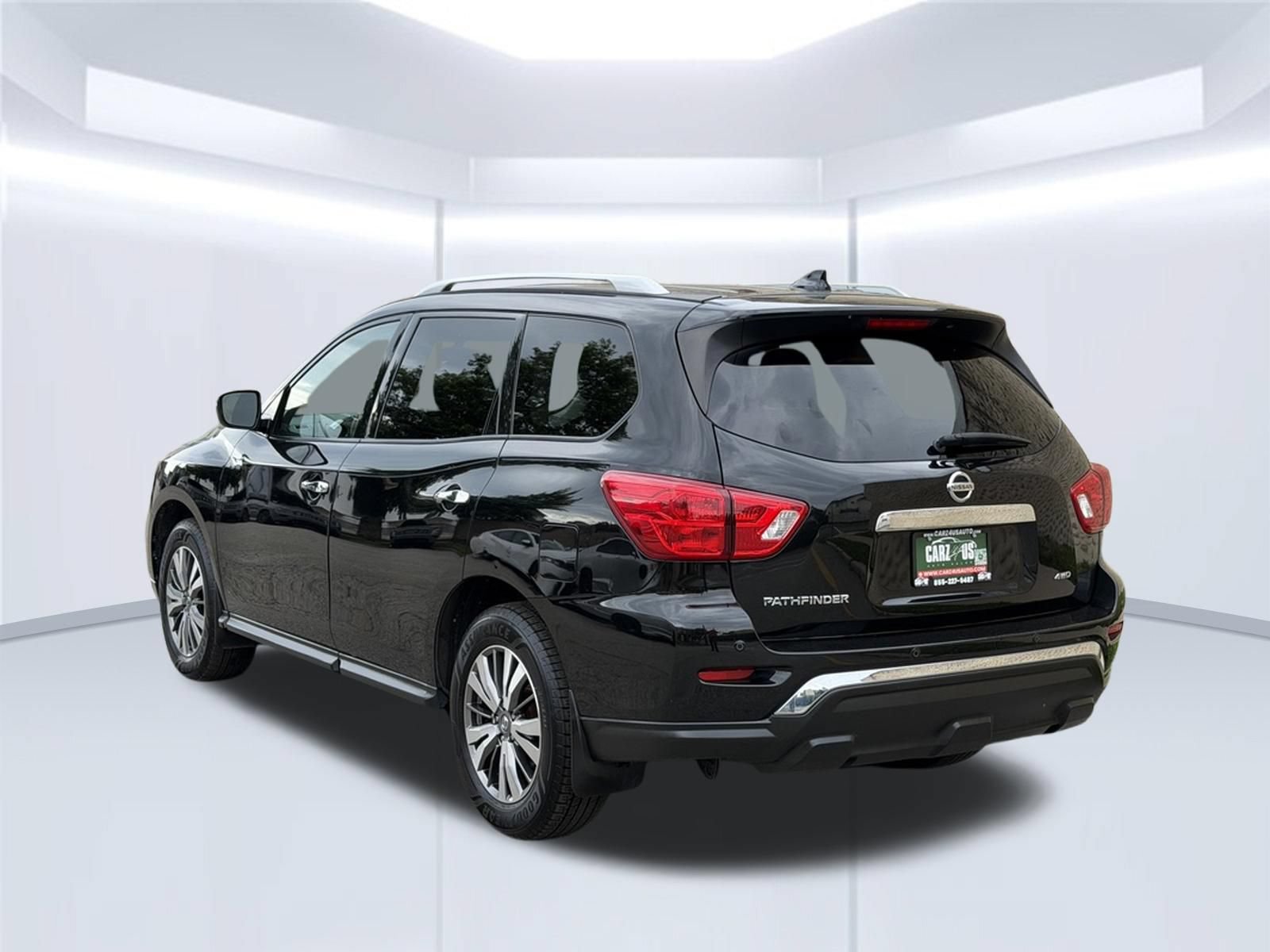 Used 2019 Nissan Pathfinder S AWD/4WD image 7