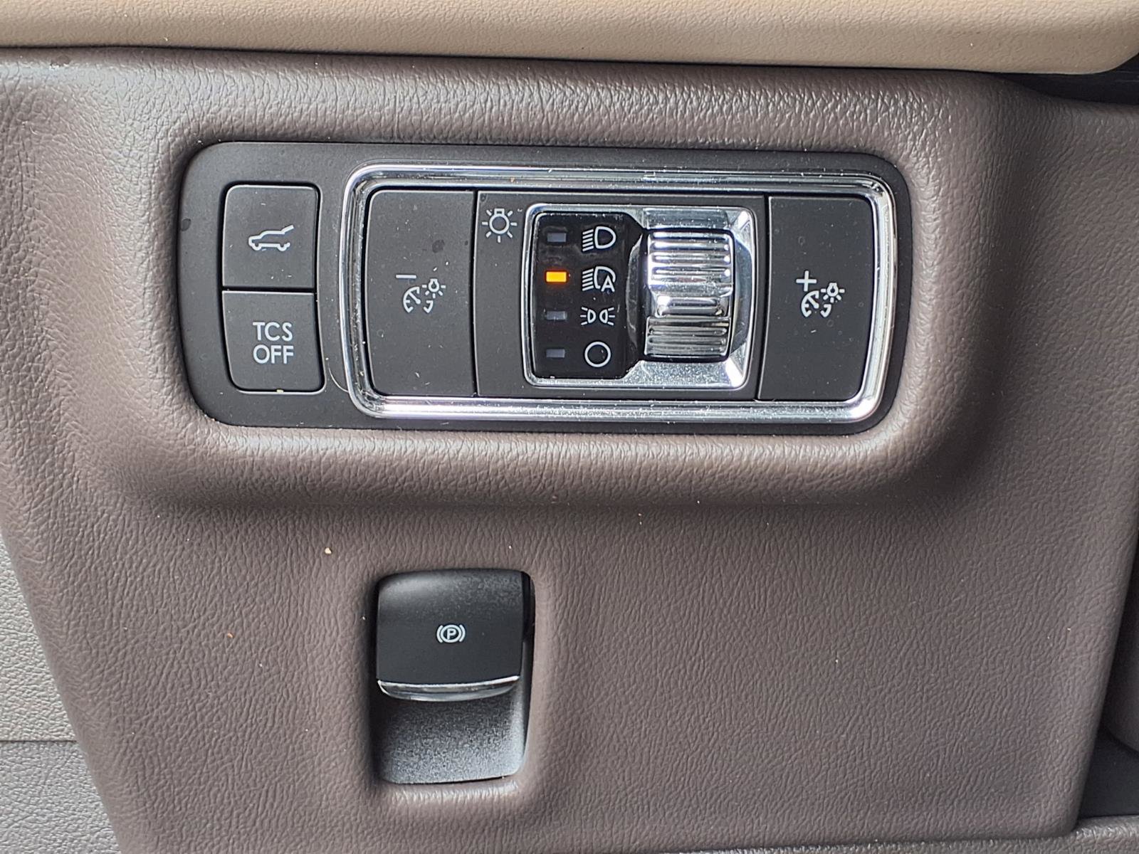 Certified 2022 Lincoln Nautilus Reserve image 20