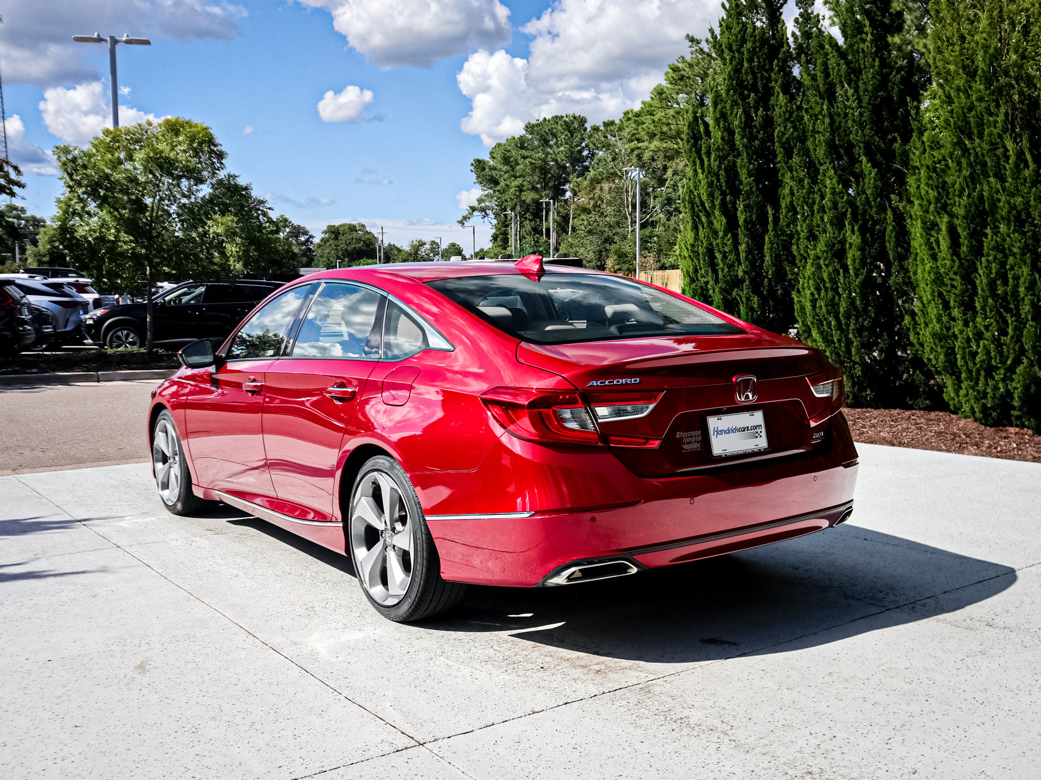 Used 2018 Honda Accord Touring image 8
