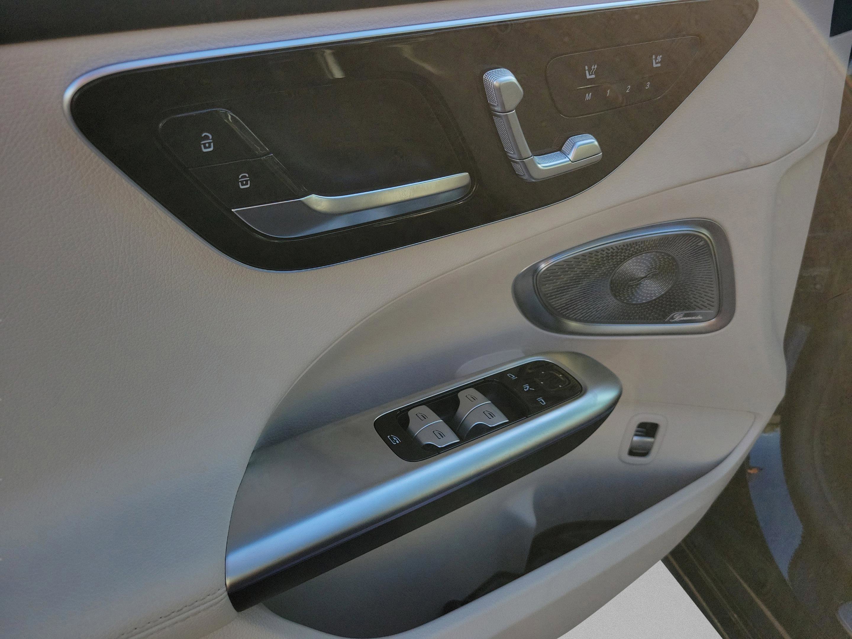 Certified 2025 Mercedes-Benz C 300 Sedan image 14