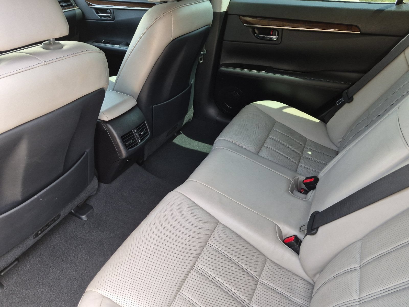 Used 2017 Lexus ES 350 w/ Luxury Package FWD image 12