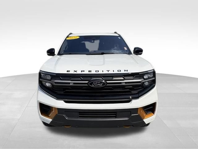 Used 2025 Ford Expedition Tremor AWD/4WD image 7