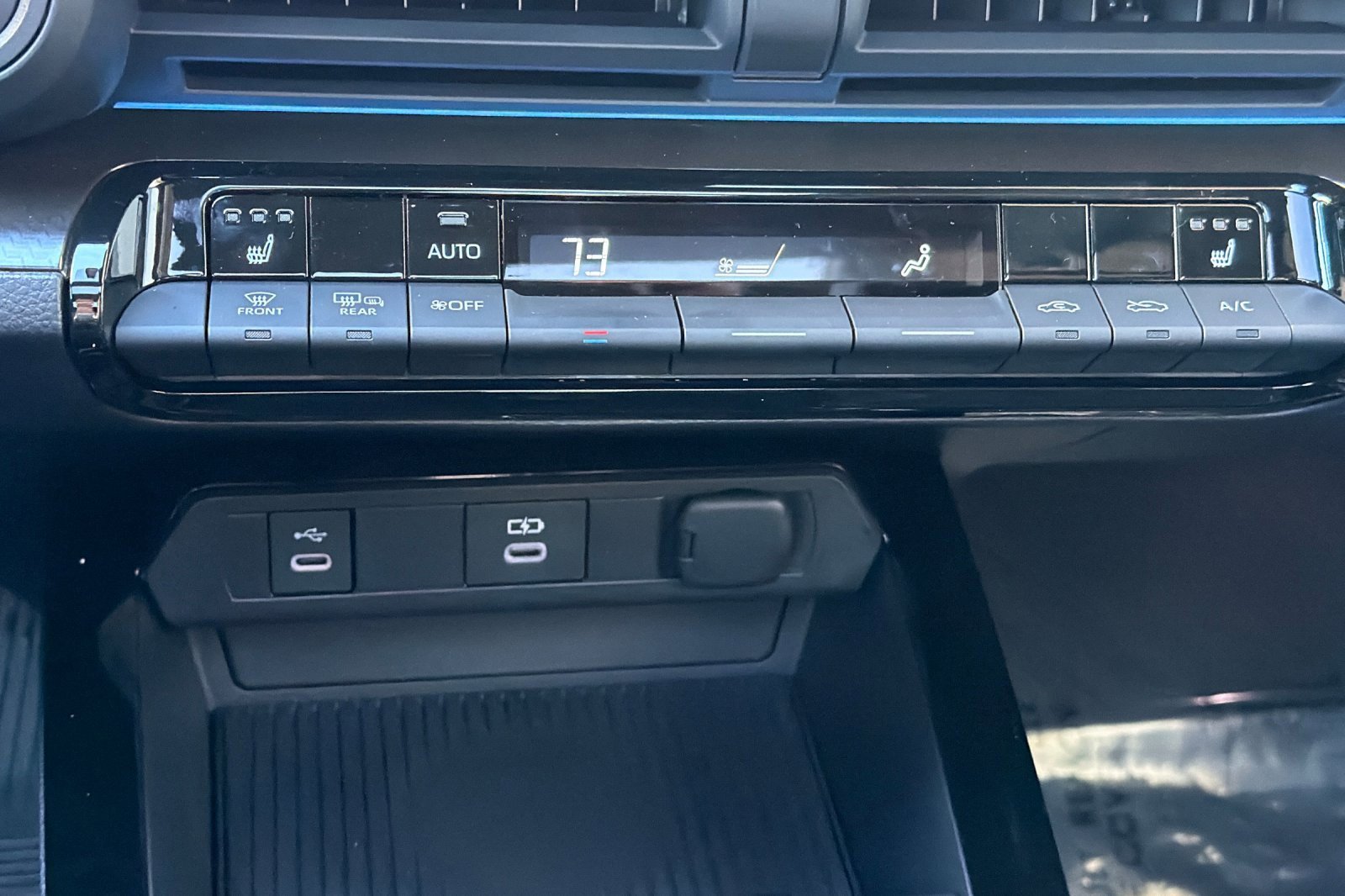 New 2026 Toyota Prius Plug-In Hybrid image 18