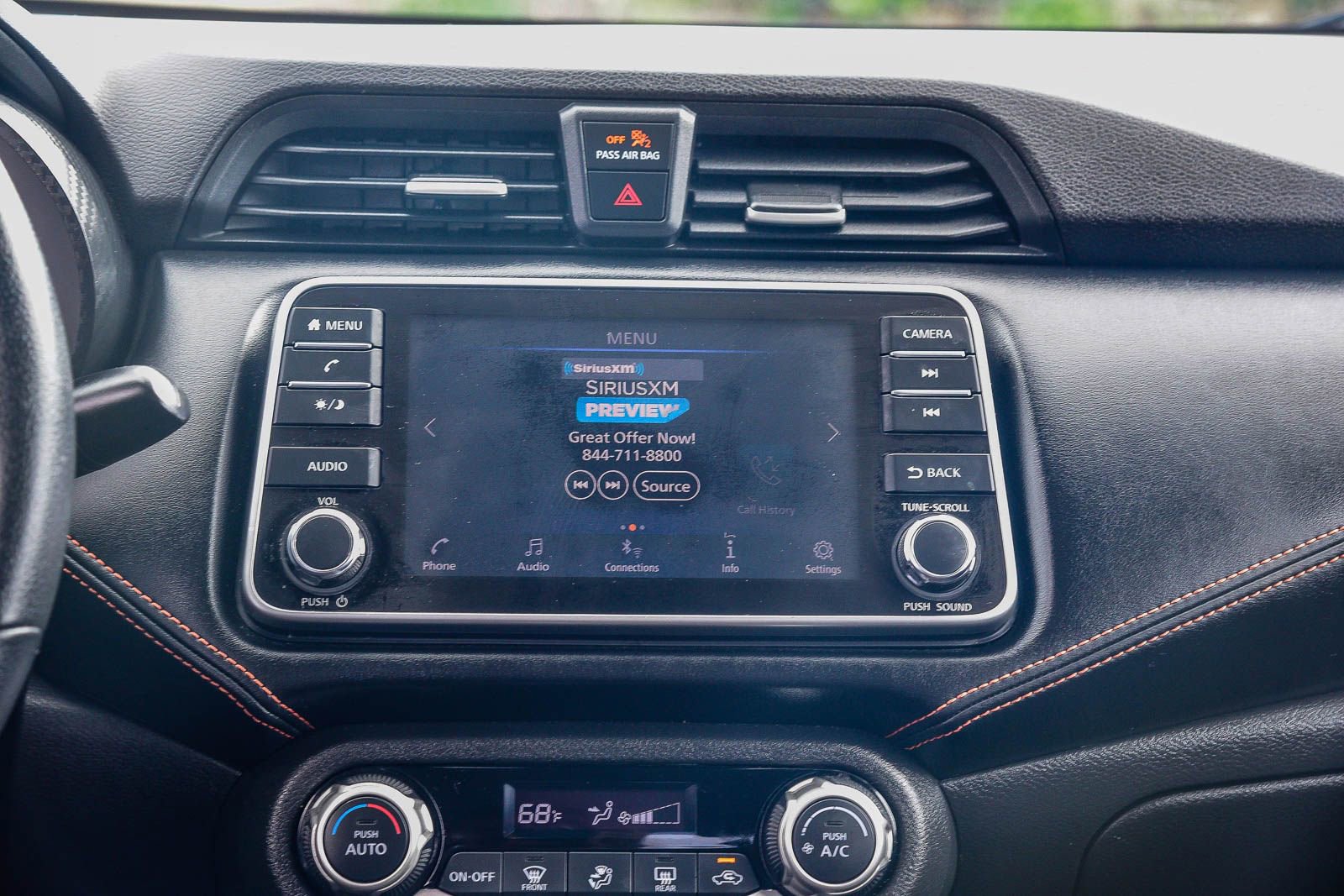 Used 2020 Nissan Versa SR image 17