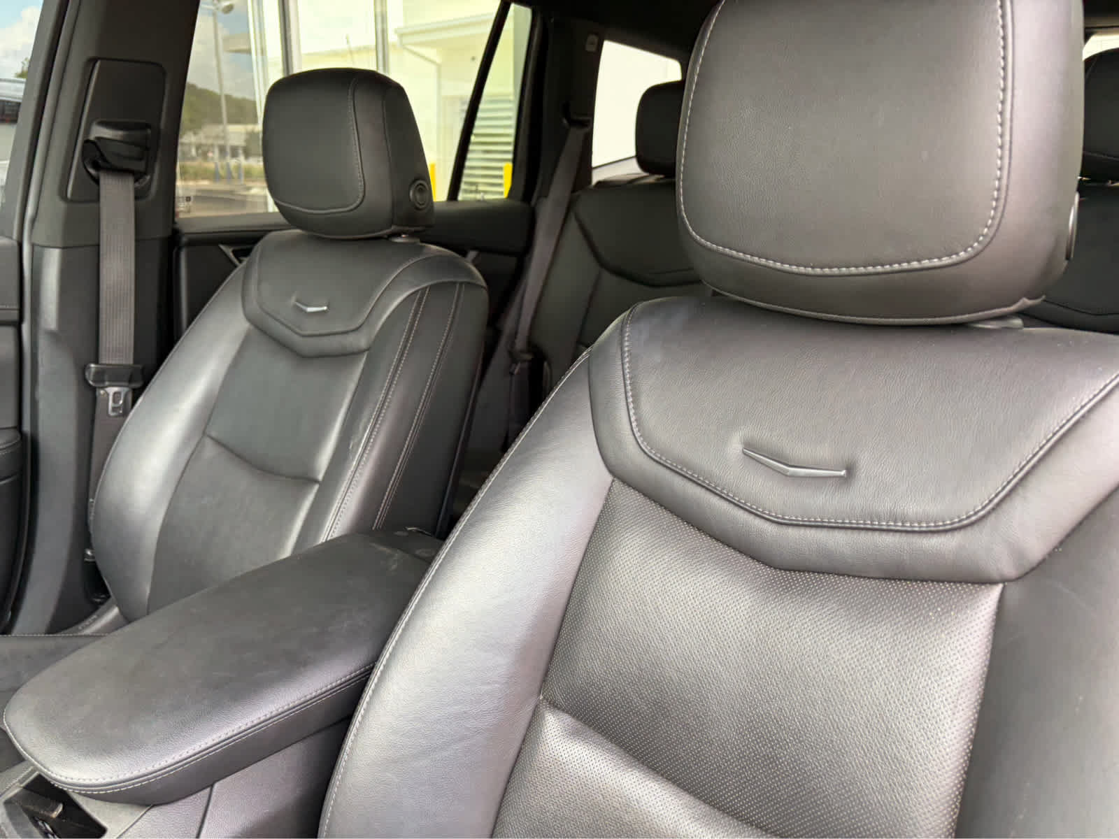 Used 2021 Cadillac XT6 Premium Luxury FWD image 8