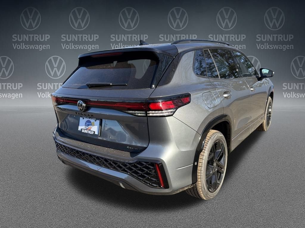 Used 2026 Volkswagen Tiguan SE R-Line AWD/4WD image 5