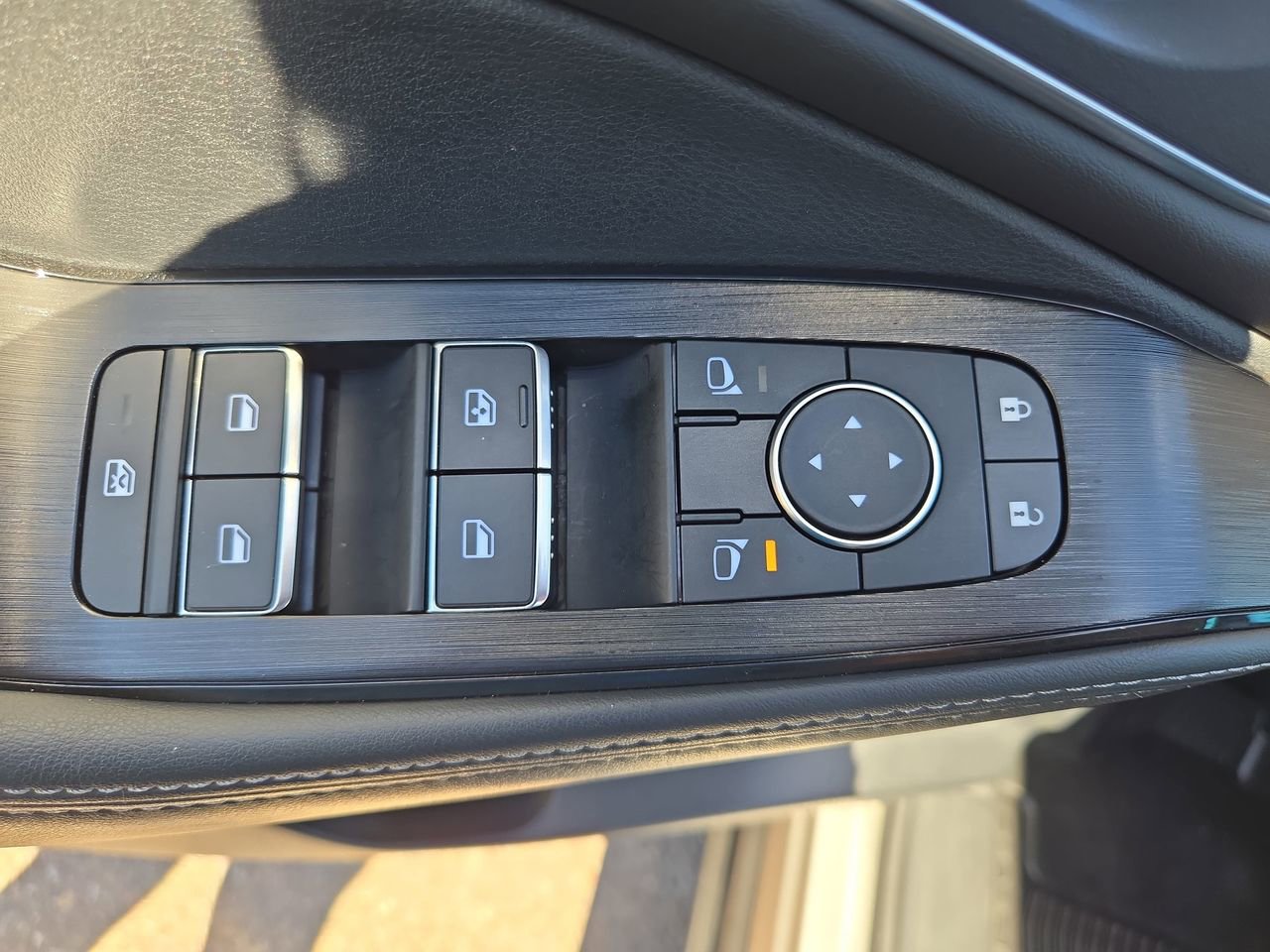 Certified 2025 Nissan Rogue Platinum w/ Platinum Premium Package image 28