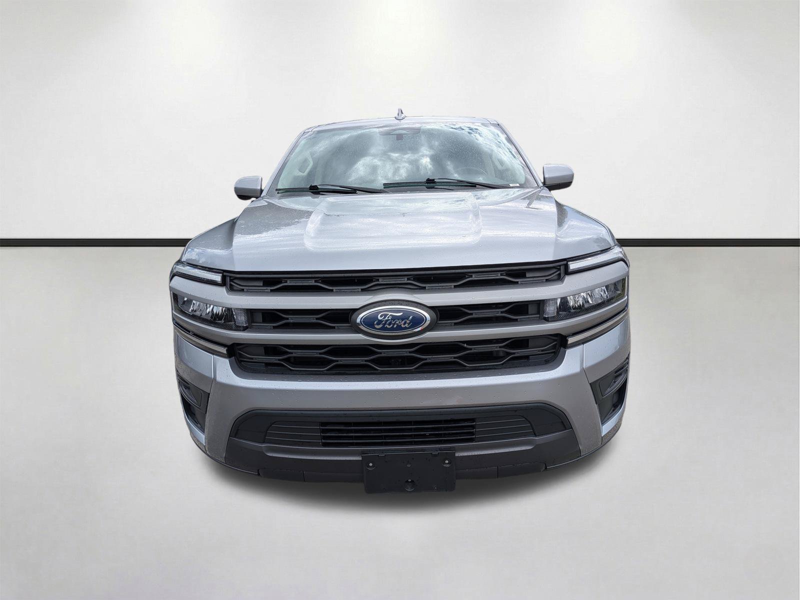 Used 2024 Ford Expedition XLT RWD image 9