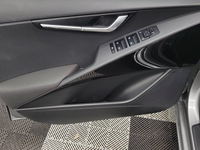 Certified 2024 Kia Niro EX FWD image 22