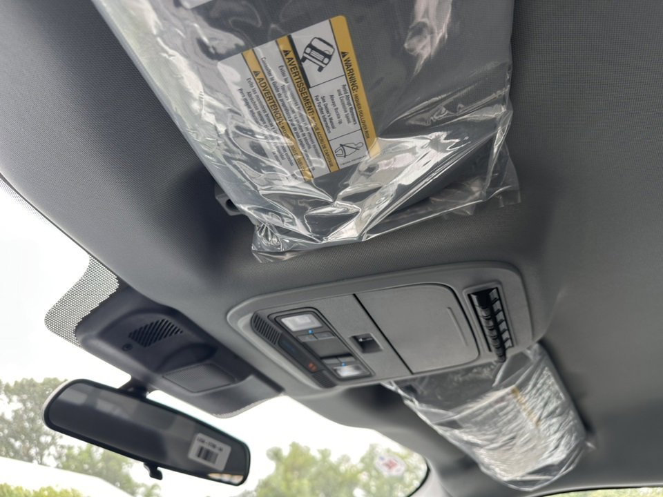 New 2025 Ford F250 XLT w/ FX4 Off-Road Package image 32