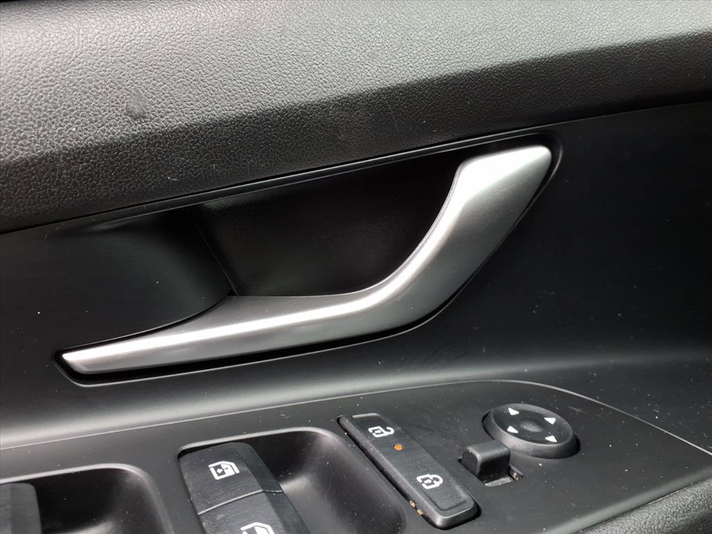 Used 2024 Hyundai Elantra SEL FWD image 18