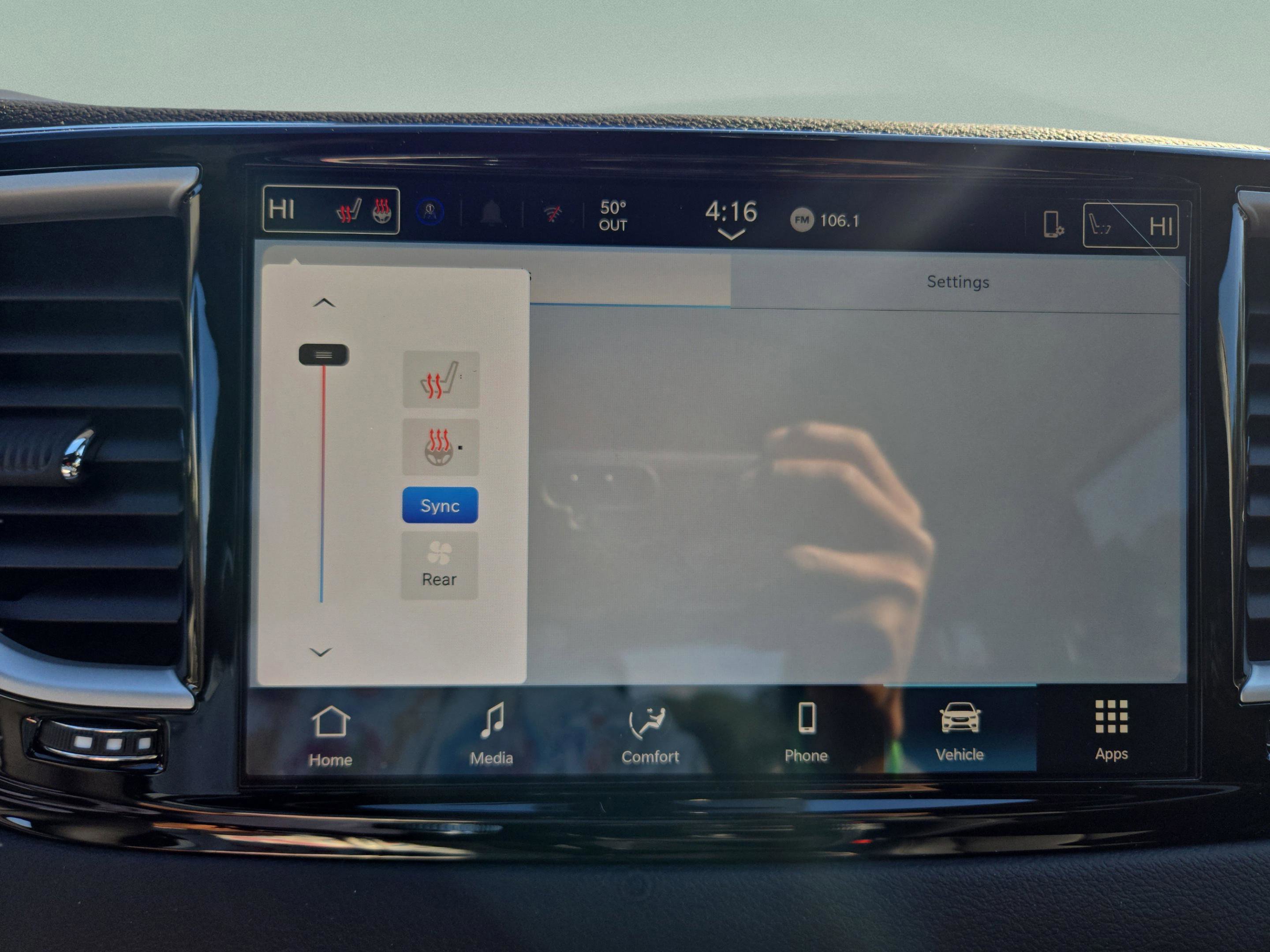 New 2026 Chrysler Voyager LX image 32