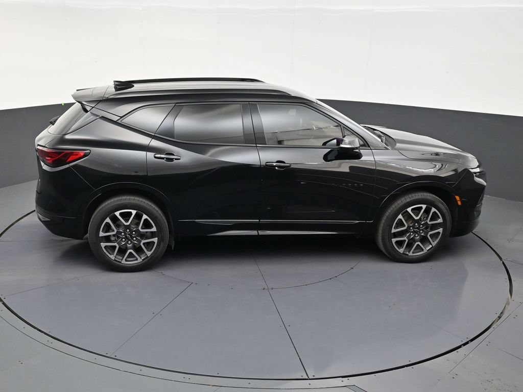 Used 2024 Chevrolet Blazer RS w/ Enhanced Convenience Package FWD image 17