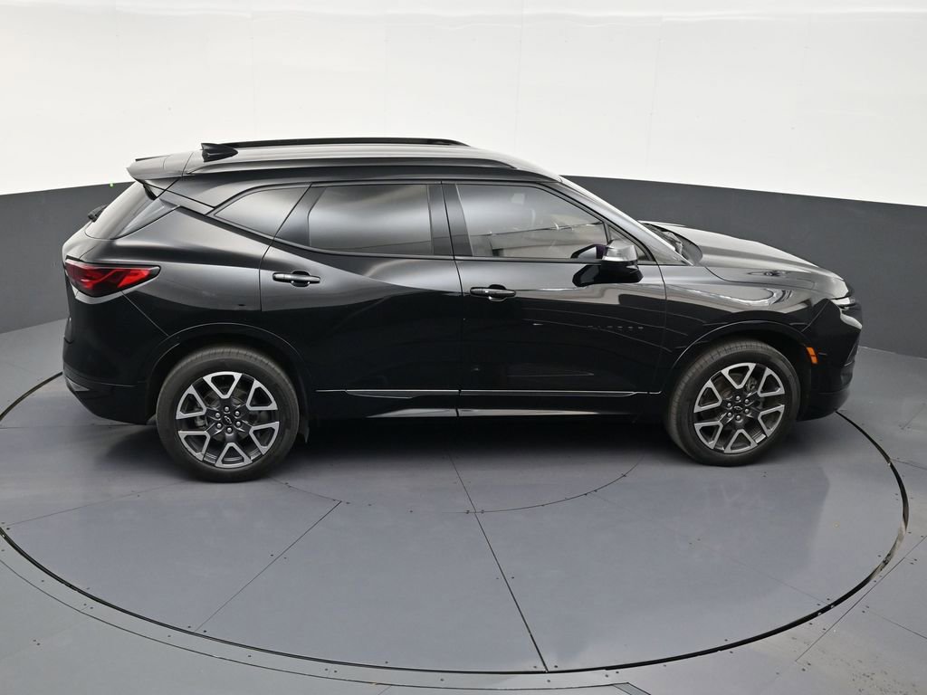 Used 2024 Chevrolet Blazer RS w/ Enhanced Convenience Package FWD image 17
