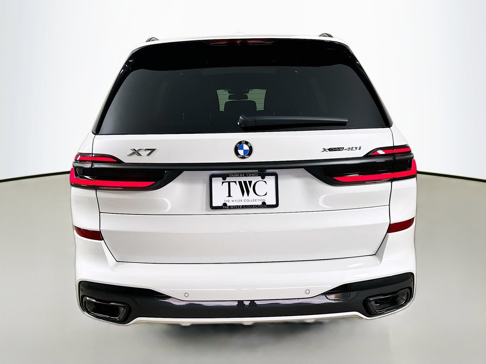 New 2027 BMW X7 xDrive40i w/ M Sport Package AWD/4WD image 6