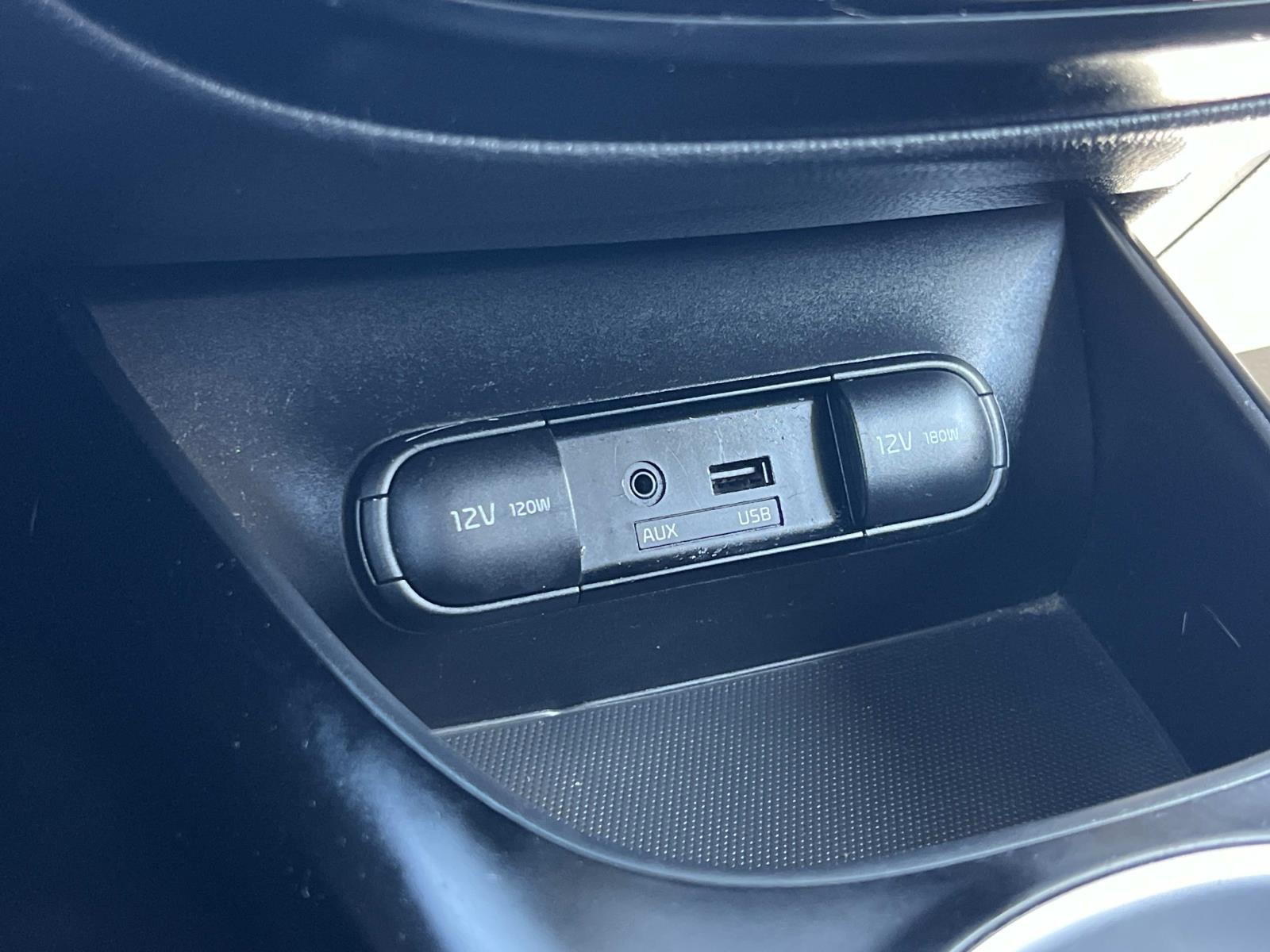 Used 2014 Kia Soul + image 13