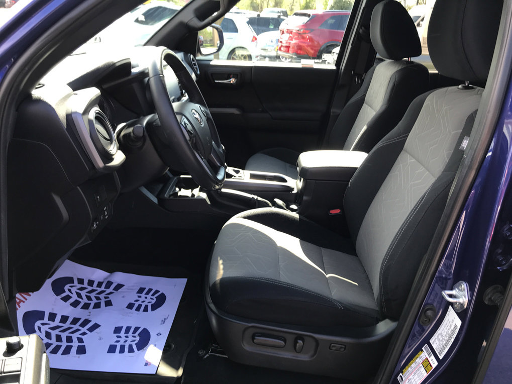 Certified 2022 Toyota Tacoma TRD Off-Road w/ Technology Package AWD/4WD image 23