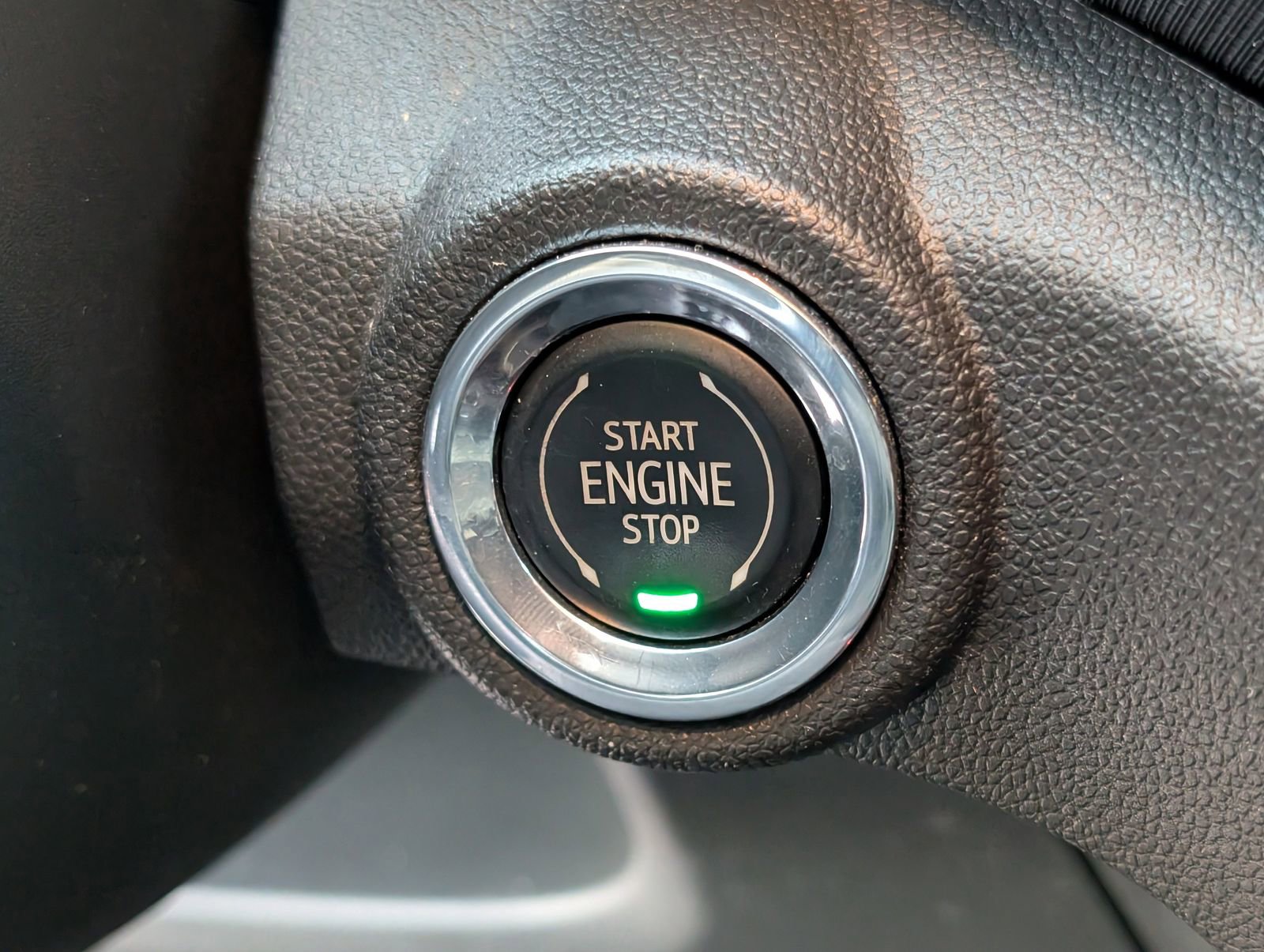 Used 2022 Chevrolet TrailBlazer LT w/ Convenience Package image 23