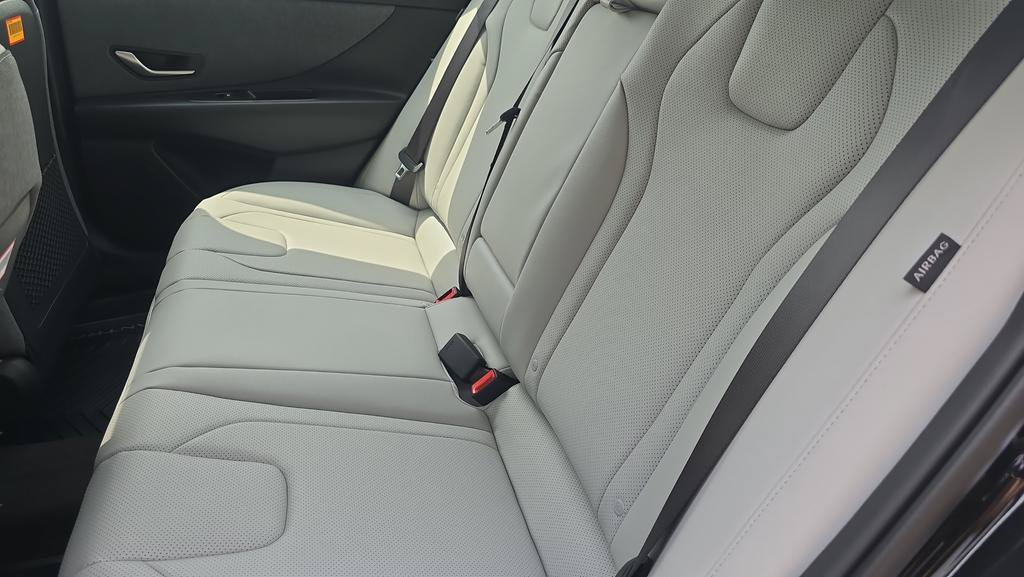 New 2026 Hyundai Elantra Limited FWD image 28