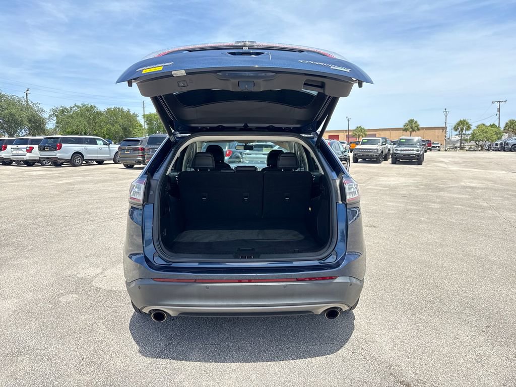 Used 2017 Ford Edge Titanium FWD image 27