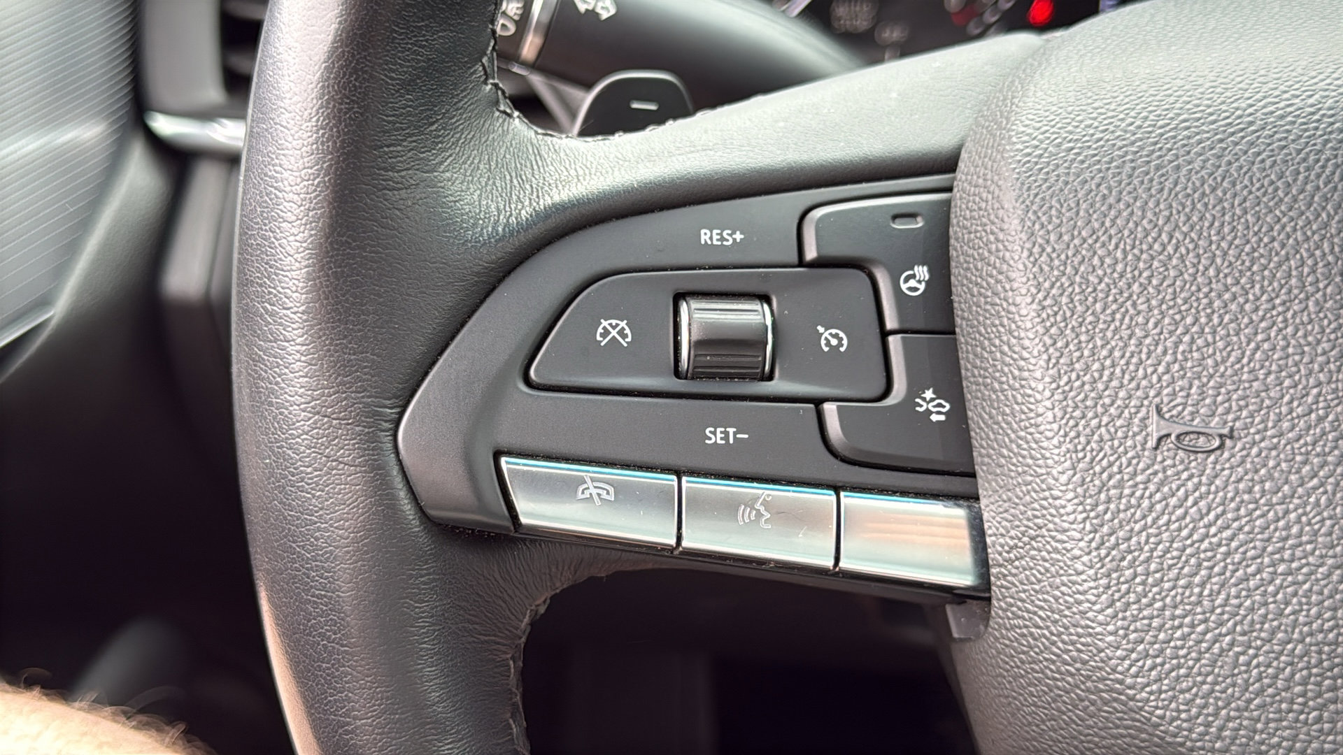 Used 2021 Cadillac CT4 Premium Luxury image 17