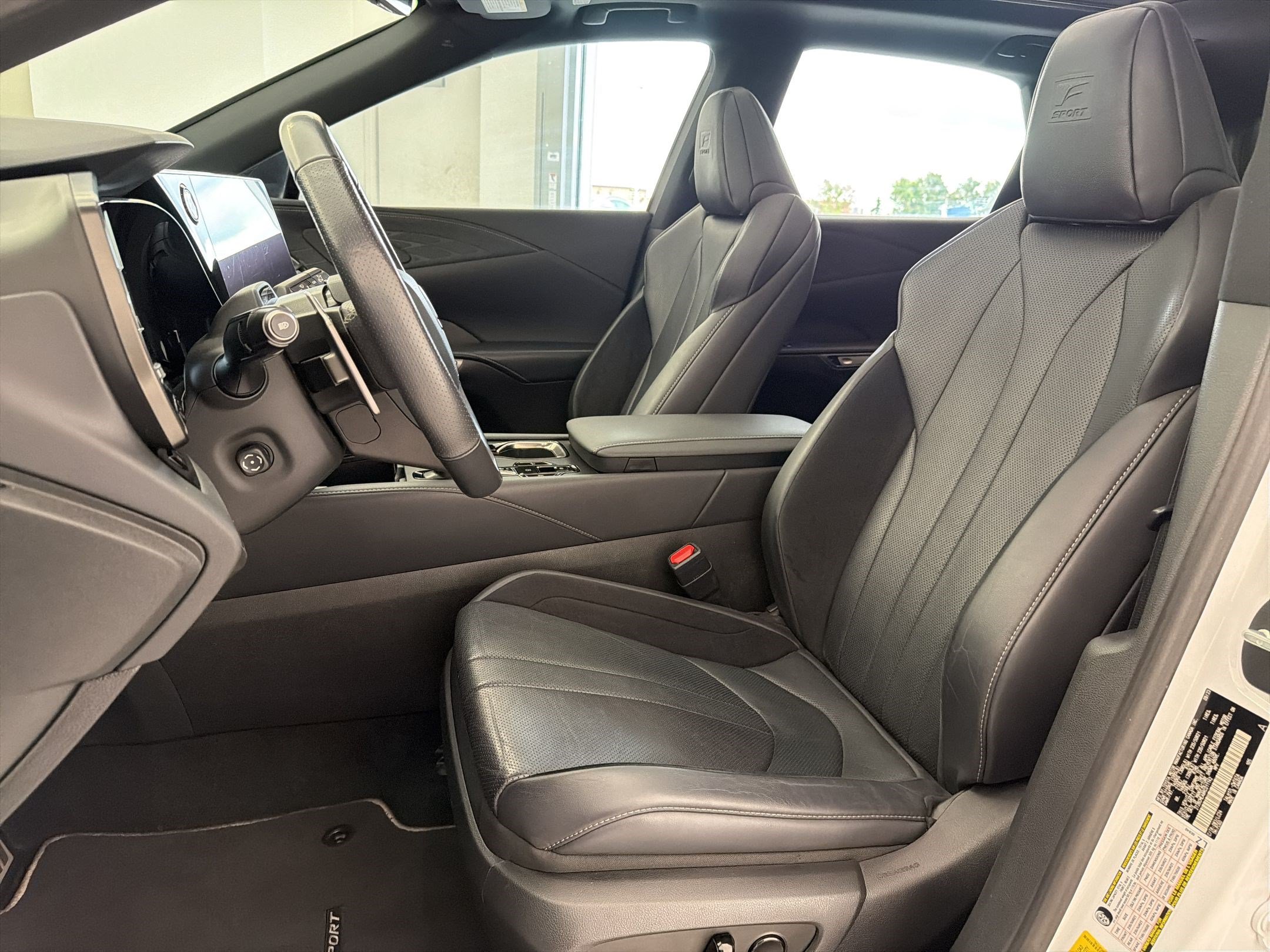 Used 2024 Lexus RX 500h F Sport w/ Convenience Package AWD/4WD image 5