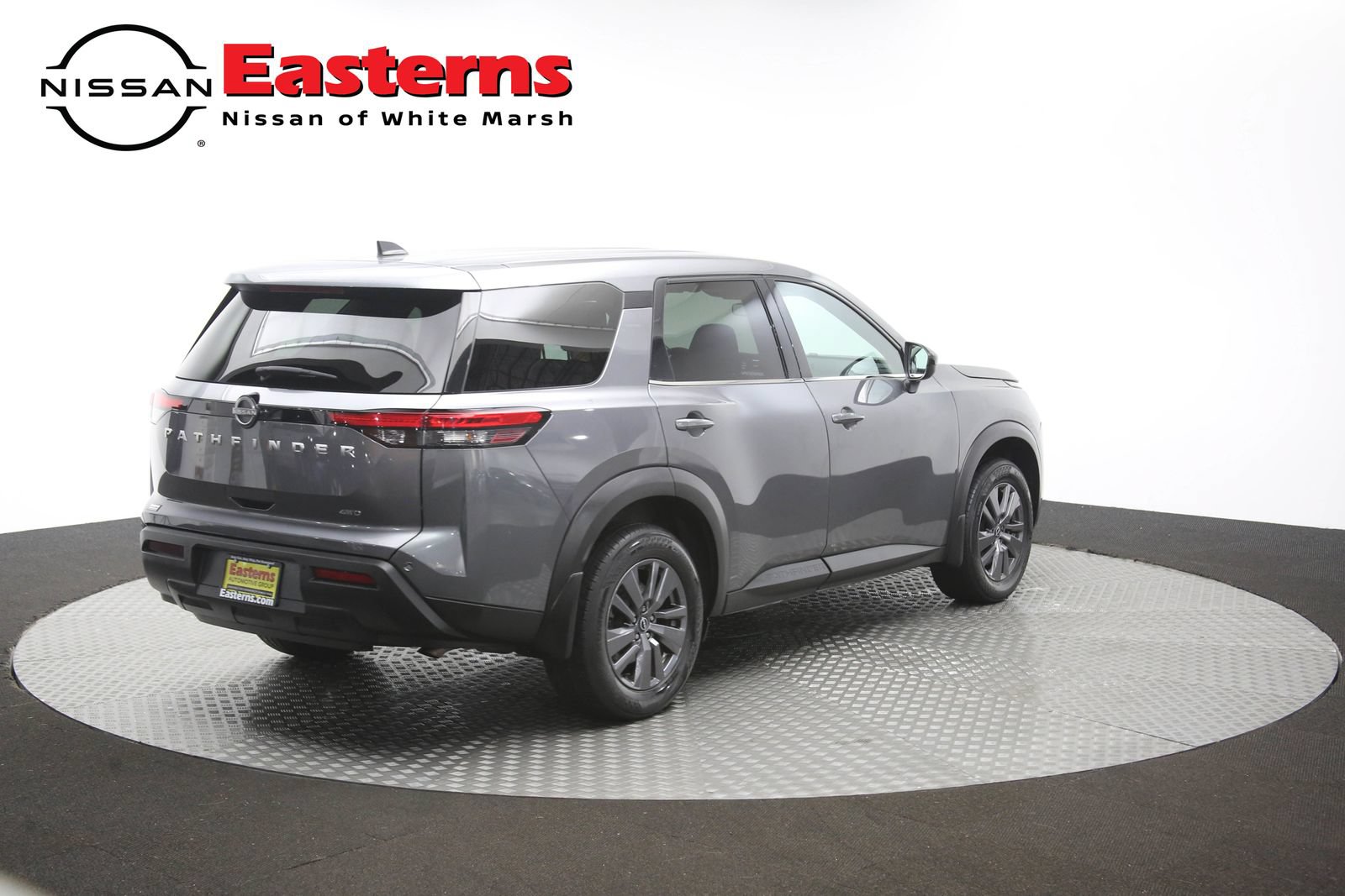 Used 2023 Nissan Pathfinder S AWD/4WD image 39