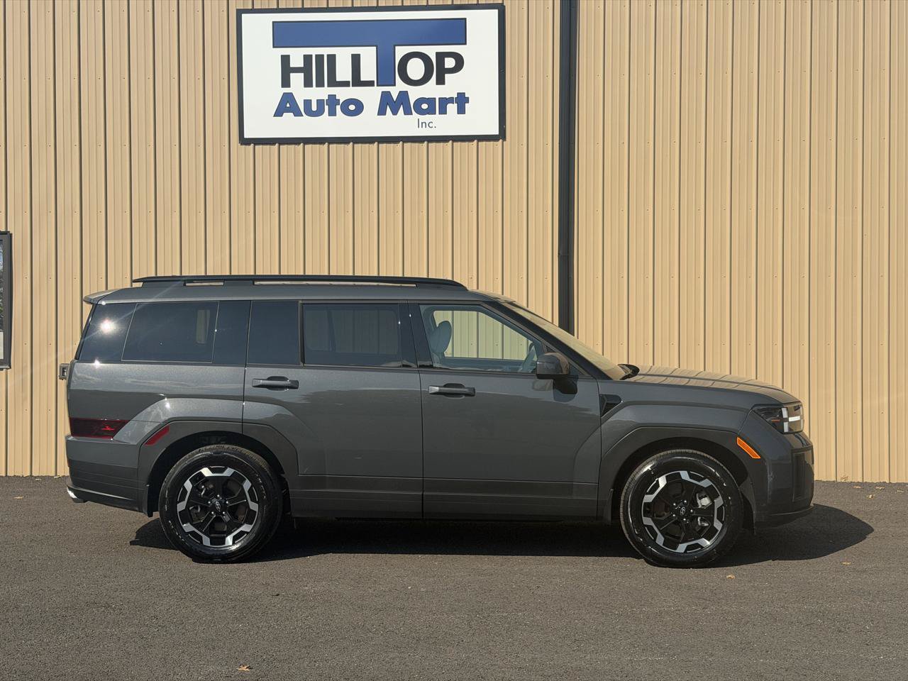 Used 2026 Hyundai Santa Fe SEL FWD image 3