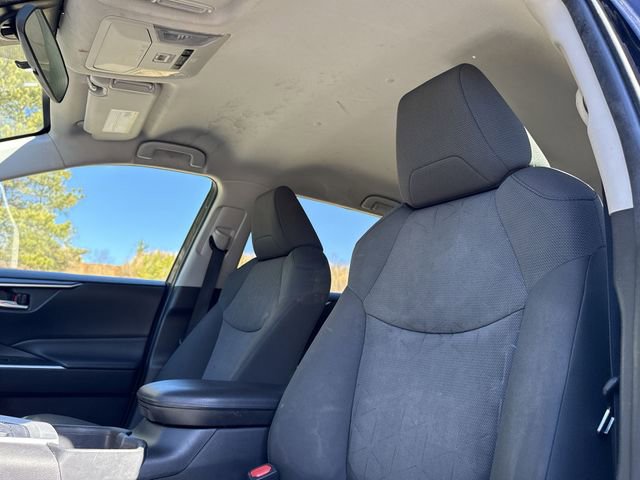 Used 2022 Toyota RAV4 XLE image 14