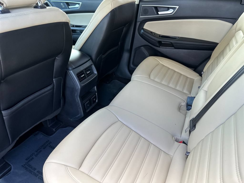 Certified 2019 Ford Edge SEL w/ Equipment Group 201A FWD image 11
