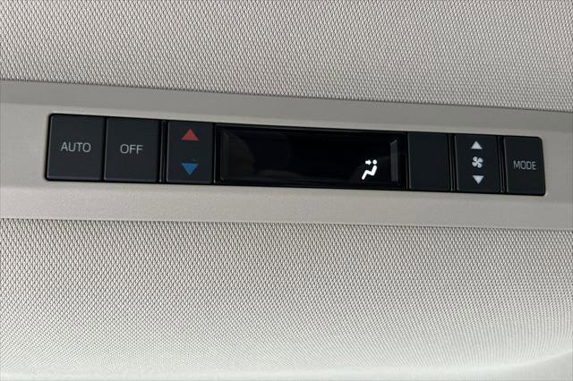 Certified 2022 Toyota Sienna LE AWD/4WD image 14