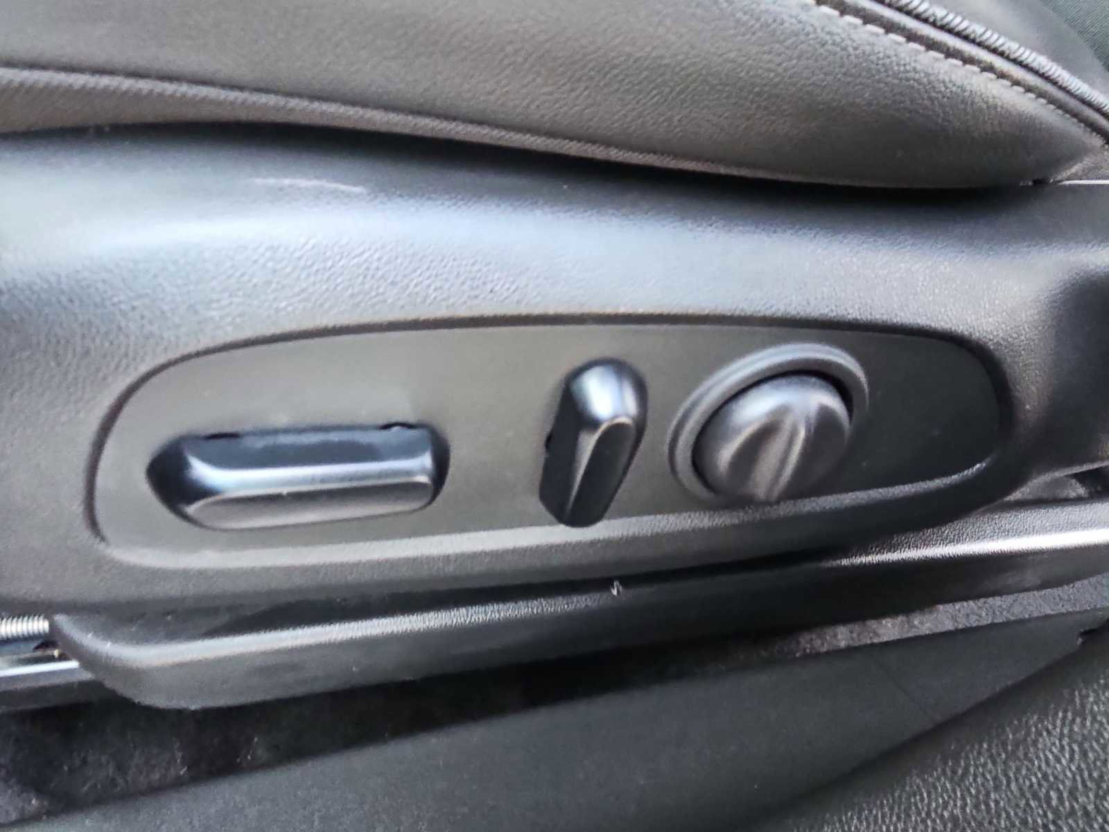 Certified 2023 Buick Encore GX Preferred w/ Cold Weather Comfort Package image 18