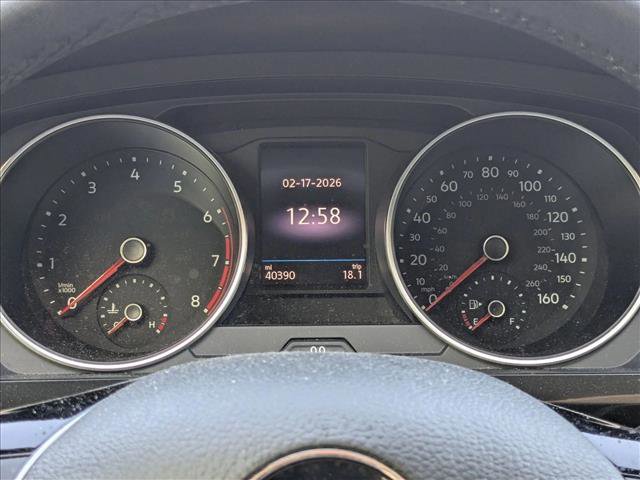 Used 2020 Volkswagen Tiguan SE image 3